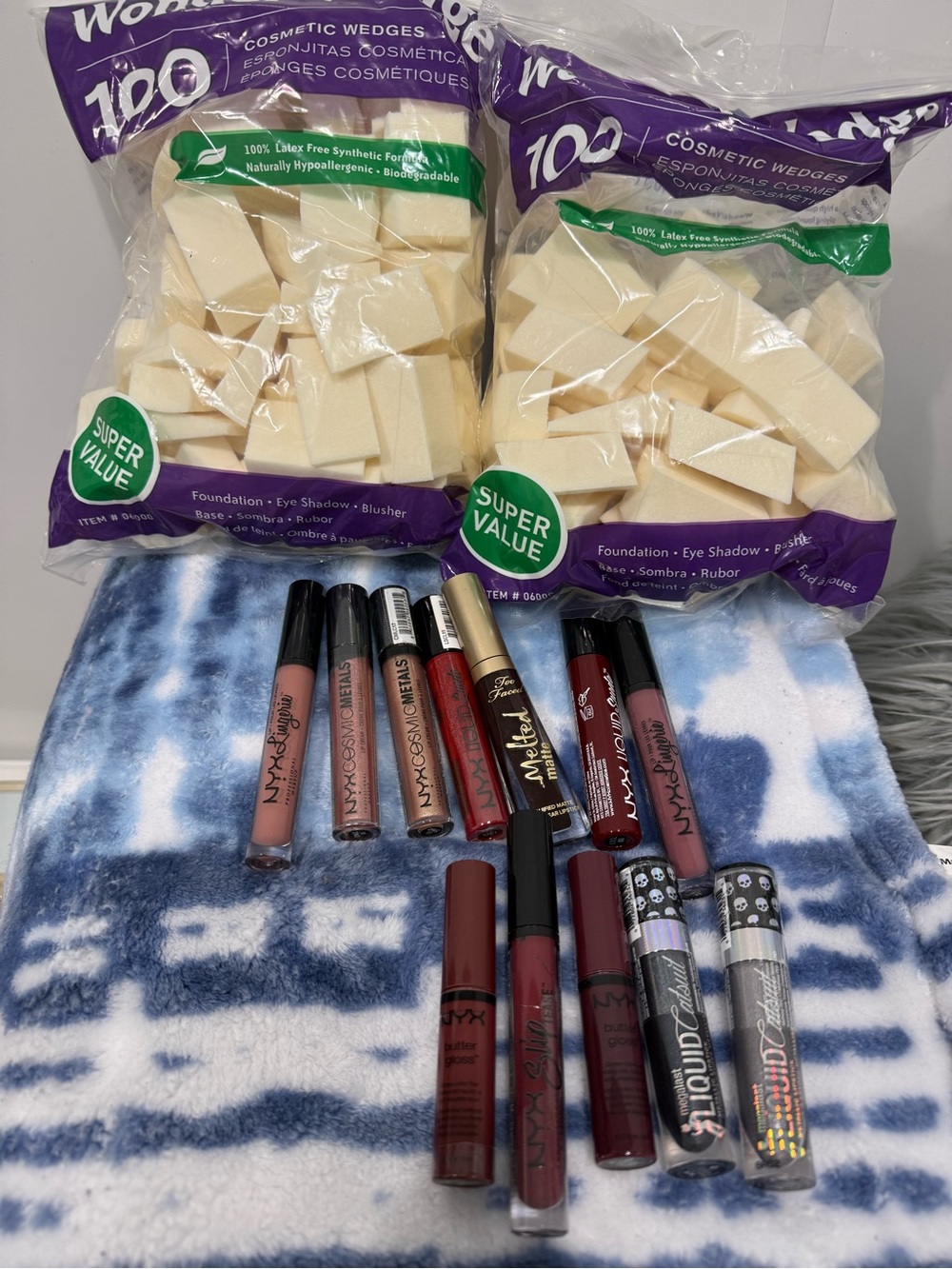 Assorted Makeup Collection/Lot - Picture 5 of 5